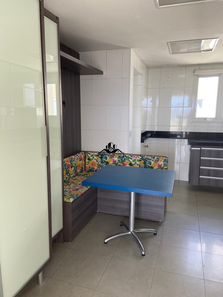 Apartamento à venda com 3 quartos, 228m² - Foto 10