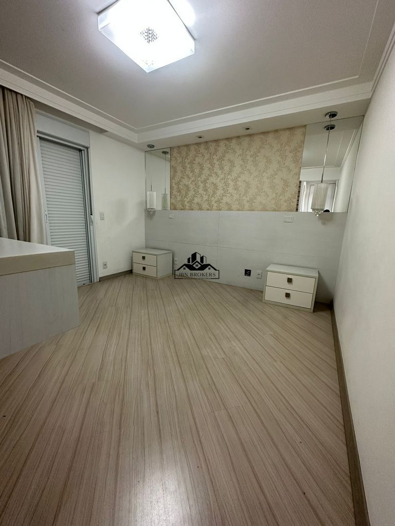 Apartamento à venda com 3 quartos, 177m² - Foto 11