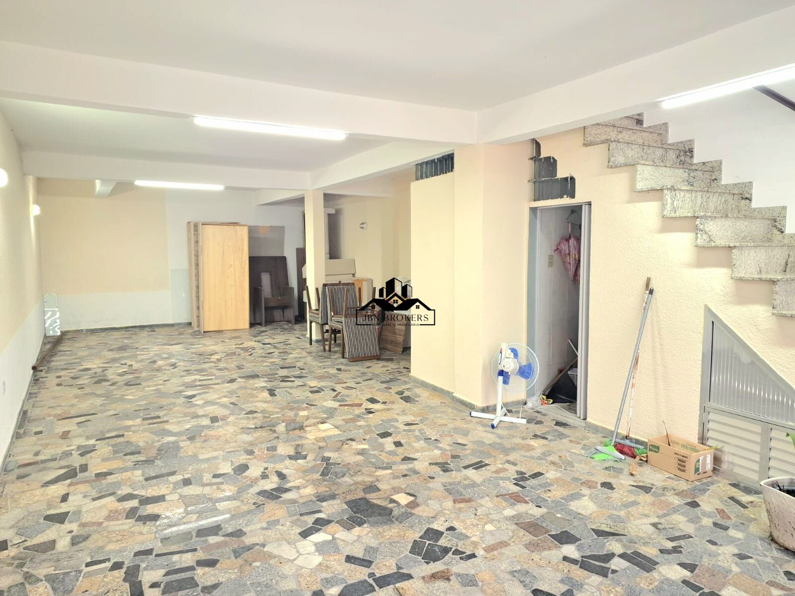 Sobrado à venda com 3 quartos, 257m² - Foto 30