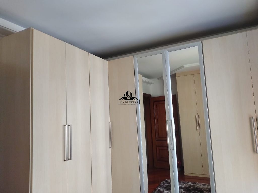 Apartamento à venda com 4 quartos, 188m² - Foto 12