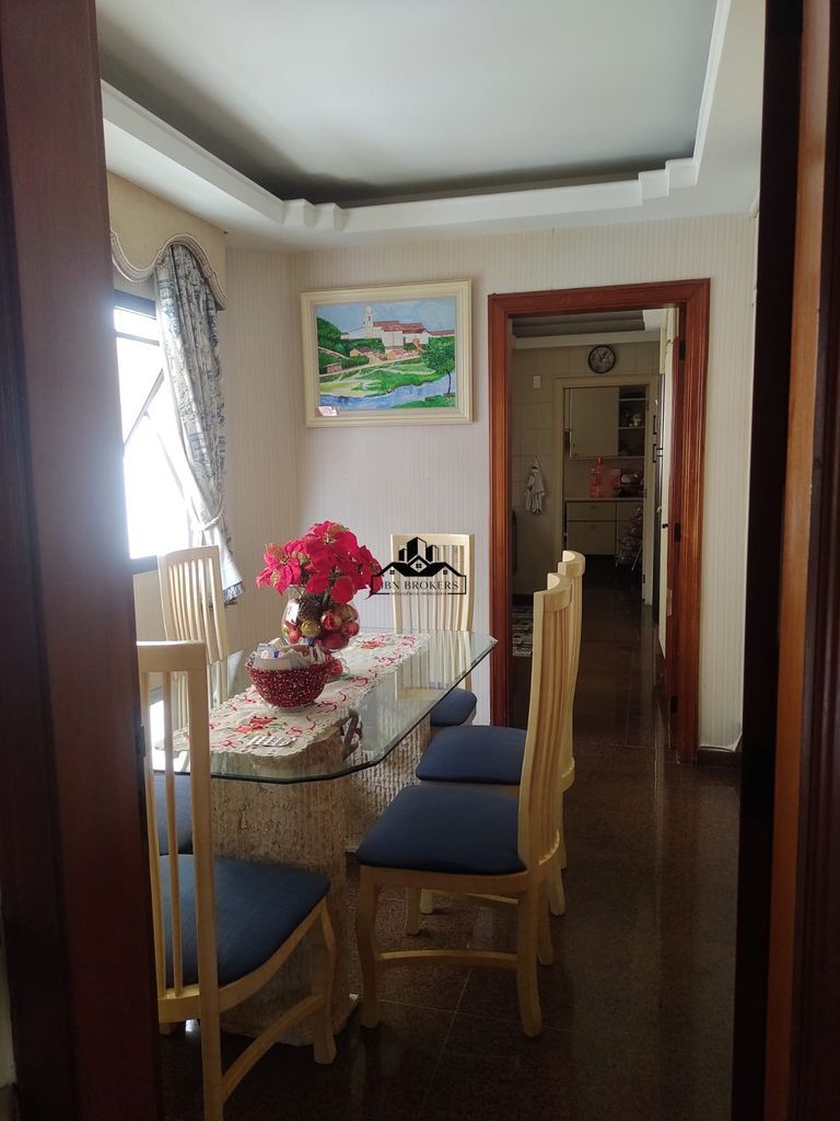 Apartamento à venda com 4 quartos, 188m² - Foto 4