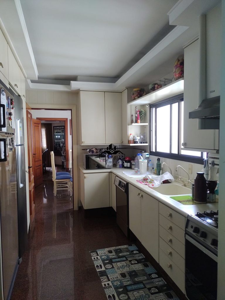 Apartamento à venda com 4 quartos, 188m² - Foto 19