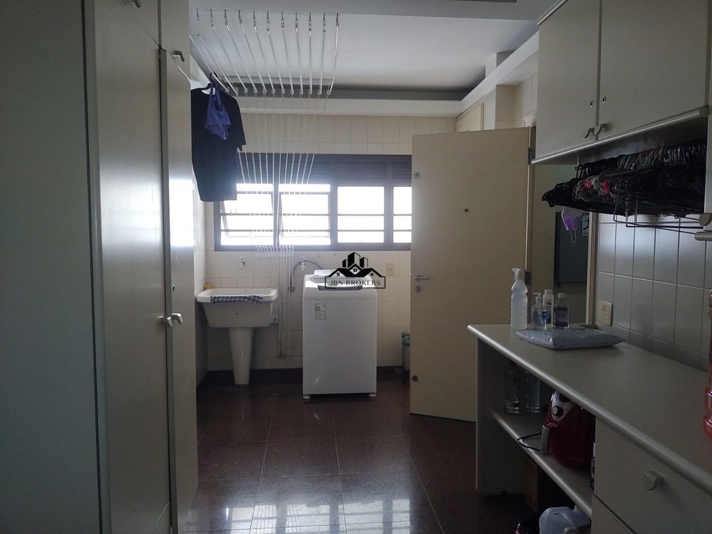 Apartamento à venda com 4 quartos, 188m² - Foto 13