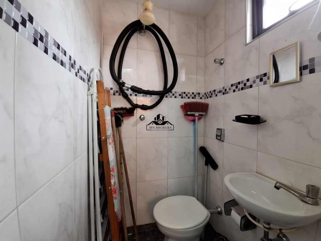 Apartamento à venda com 3 quartos, 188m² - Foto 47