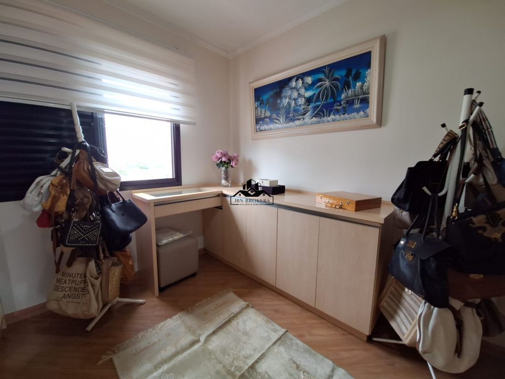 Apartamento à venda com 3 quartos, 188m² - Foto 32