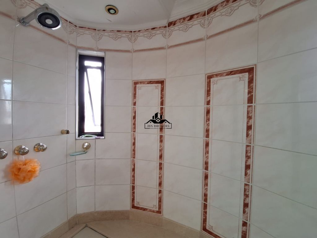 Apartamento à venda com 3 quartos, 188m² - Foto 29