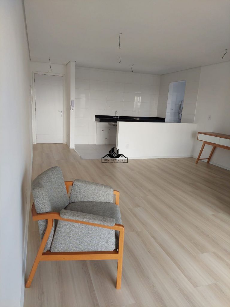 Apartamento à venda com 3 quartos, 90m² - Foto 2