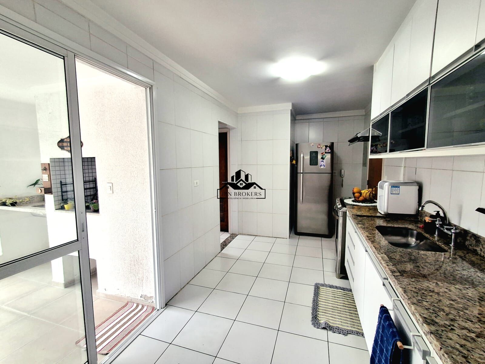 Apartamento à venda com 3 quartos, 108m² - Foto 17