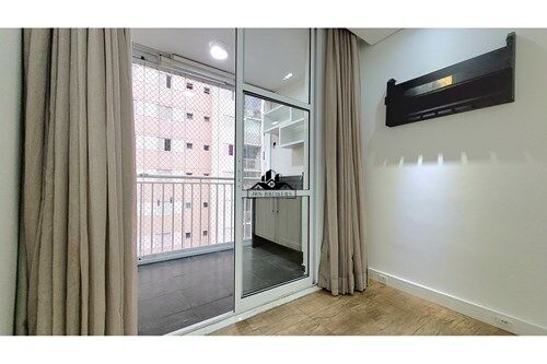 Apartamento à venda com 2 quartos, 64m² - Foto 4