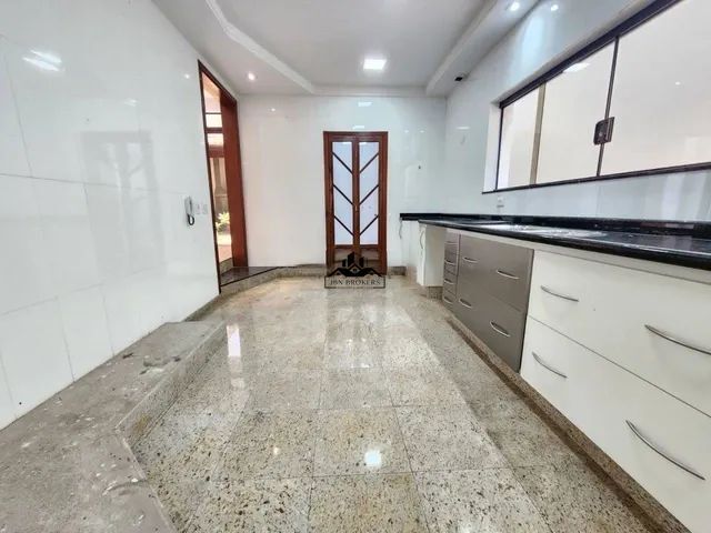 Sobrado à venda com 3 quartos, 354m² - Foto 3