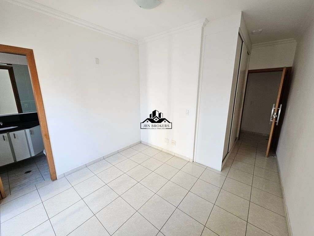 Apartamento à venda com 4 quartos, 188m² - Foto 27