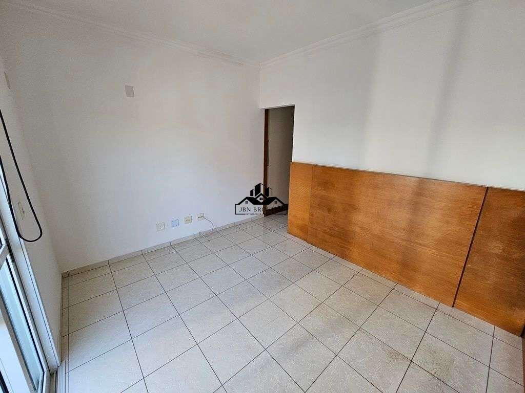 Apartamento à venda com 4 quartos, 188m² - Foto 15