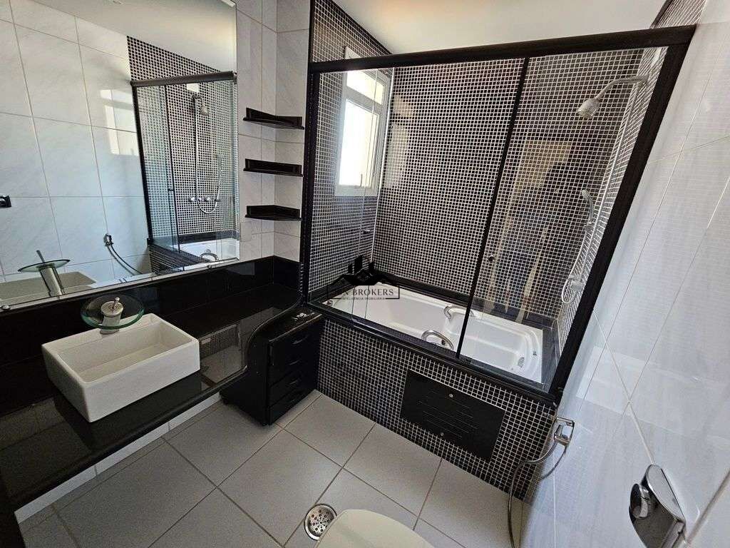 Apartamento à venda com 4 quartos, 188m² - Foto 17