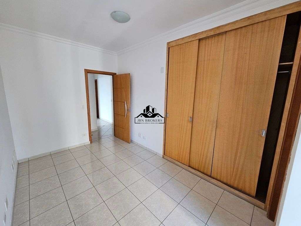 Apartamento à venda com 4 quartos, 188m² - Foto 20