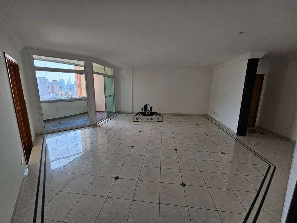 Apartamento à venda com 4 quartos, 188m² - Foto 2