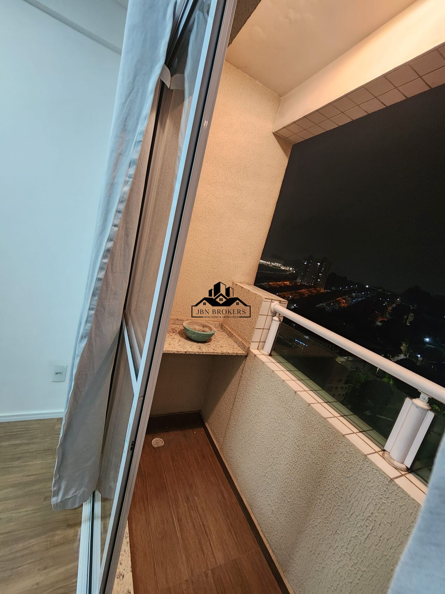 Apartamento à venda com 2 quartos, 49m² - Foto 2