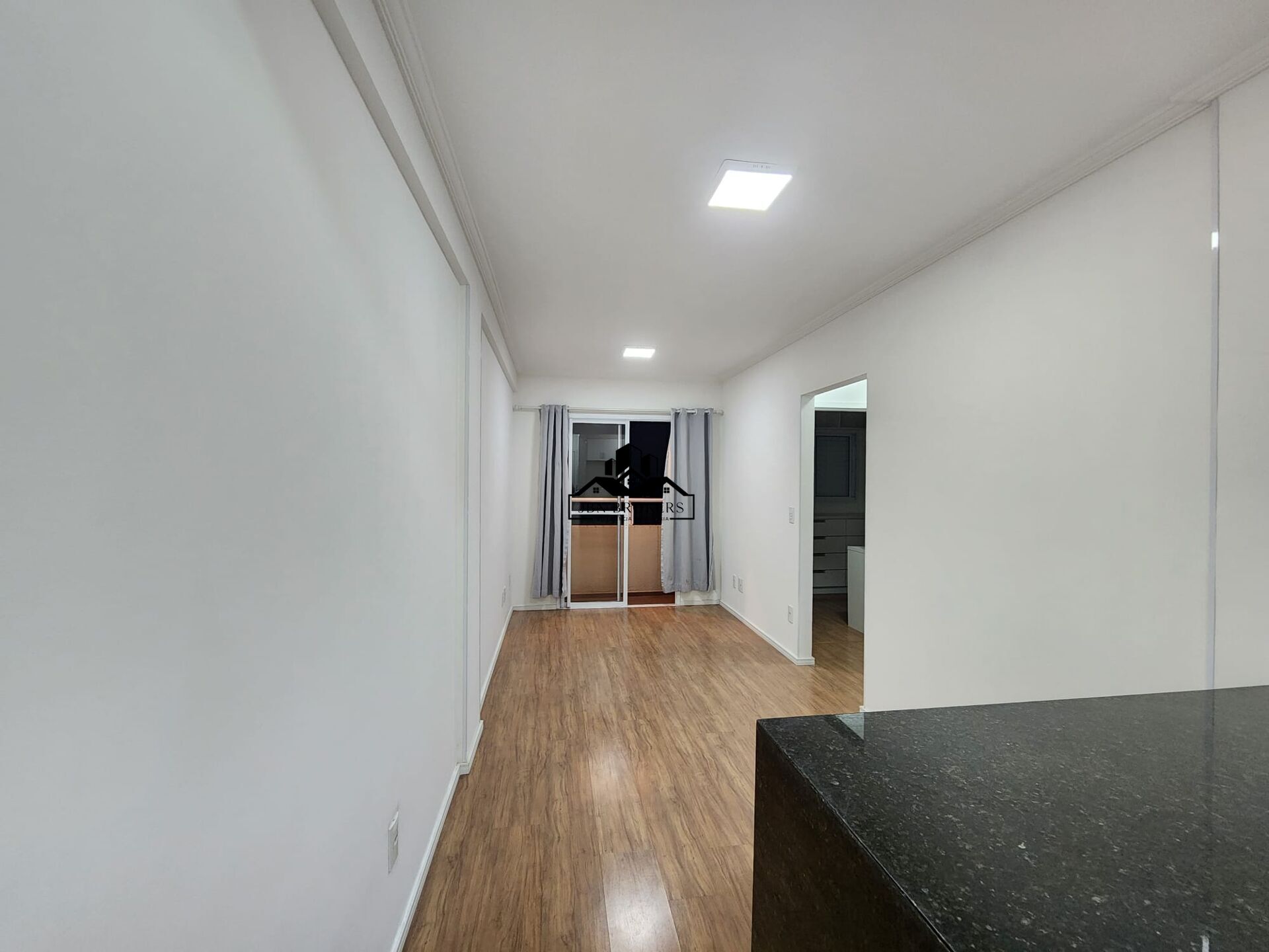 Apartamento à venda com 2 quartos, 49m² - Foto 1