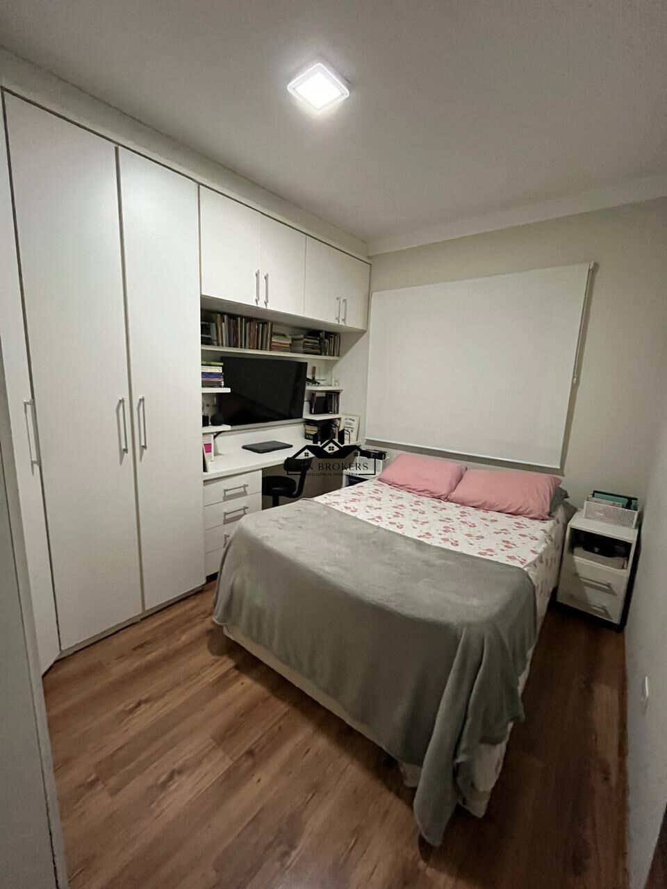 Apartamento à venda com 2 quartos, 55m² - Foto 11