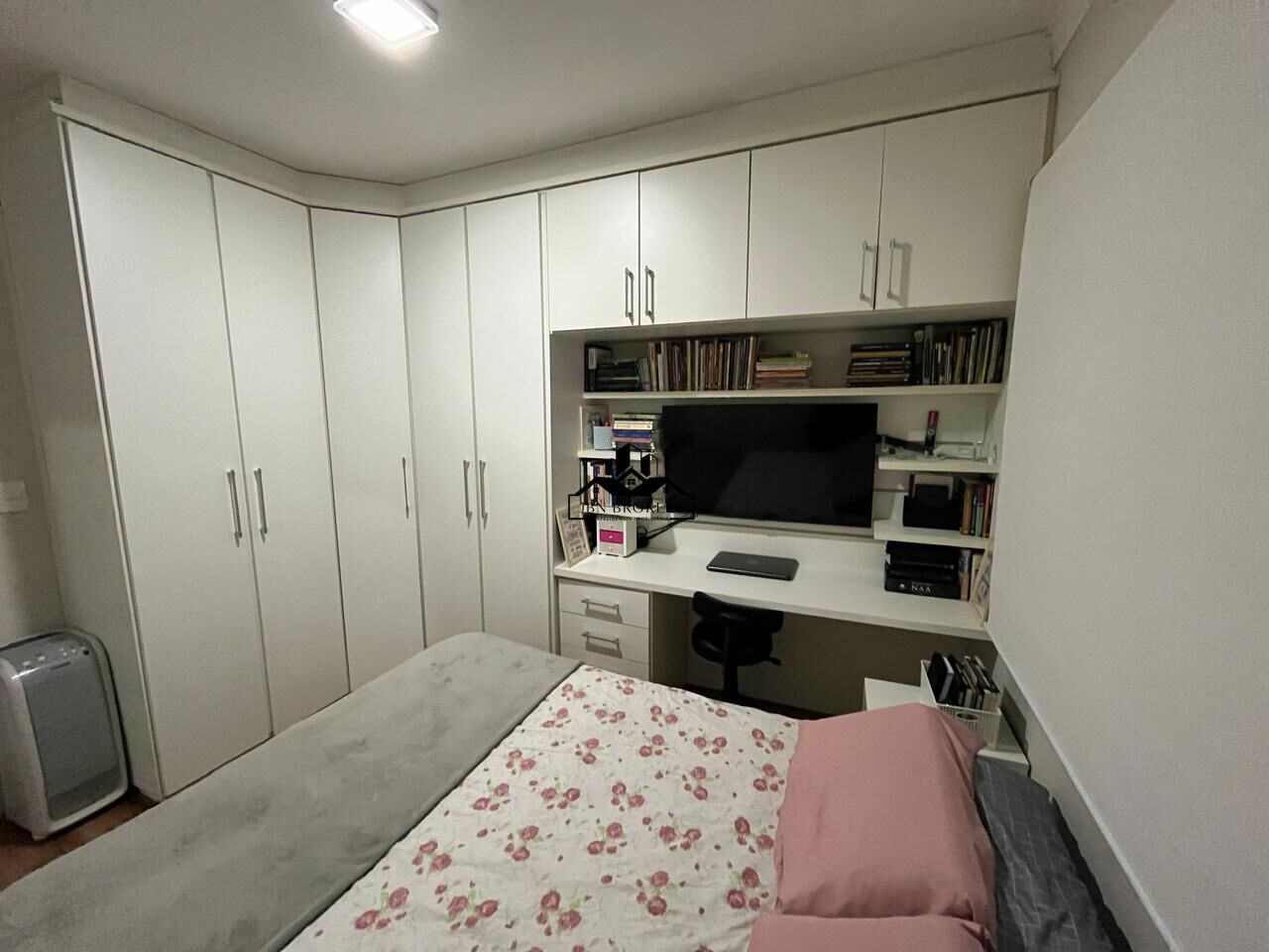 Apartamento à venda com 2 quartos, 55m² - Foto 10