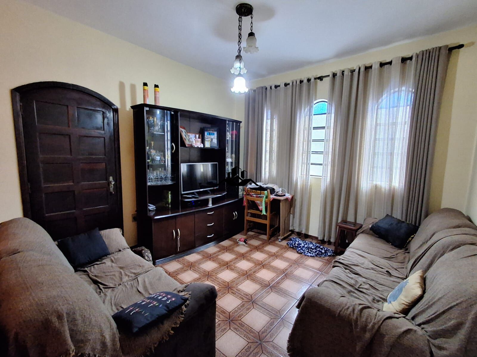 Casa à venda com 2 quartos, 91m² - Foto 1