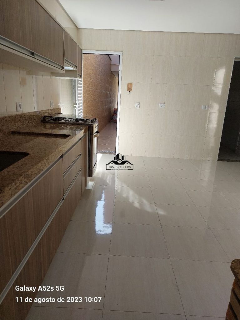 Casa à venda com 3 quartos, 193m² - Foto 8