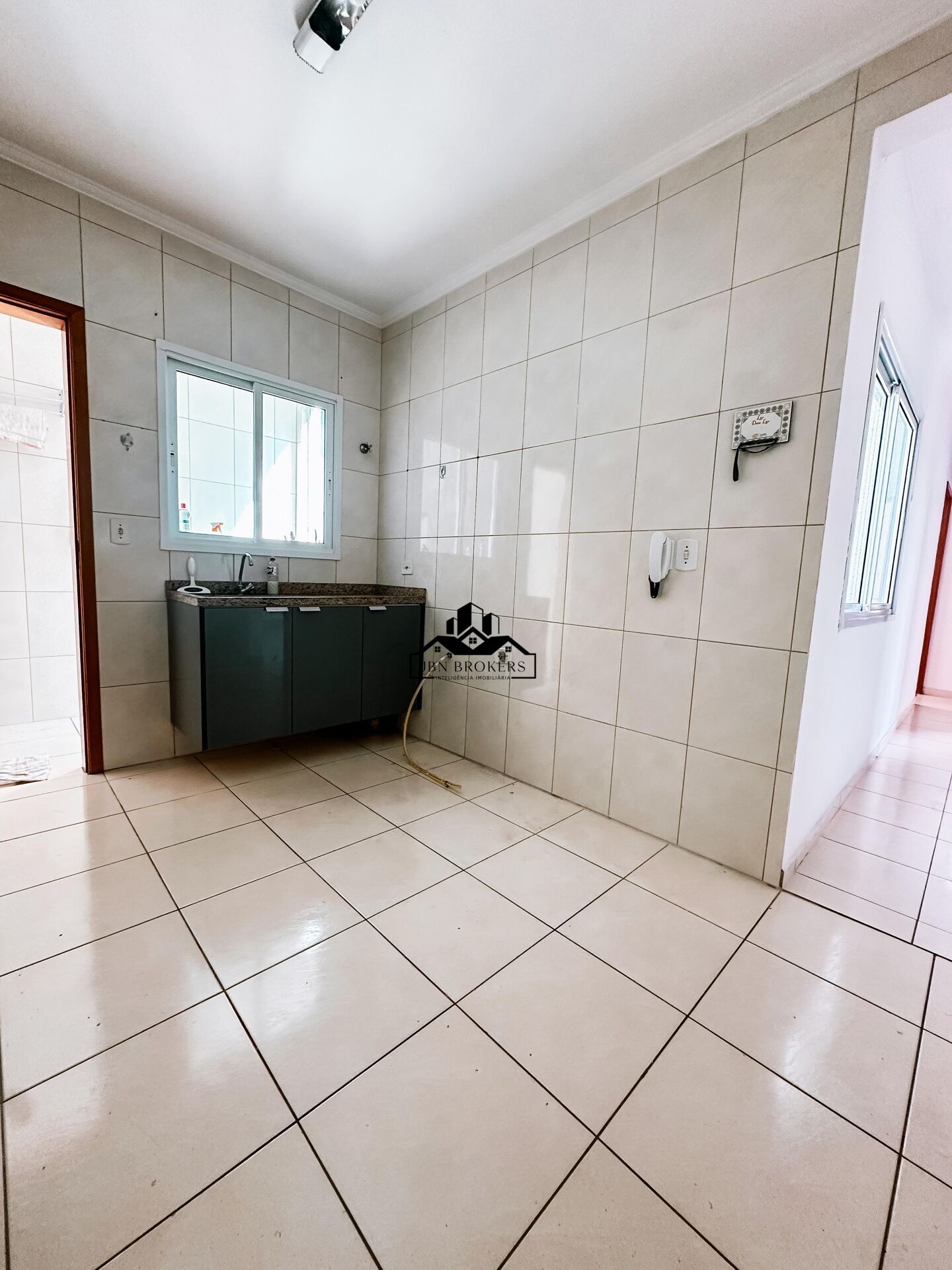 Apartamento à venda com 2 quartos, 62m² - Foto 4