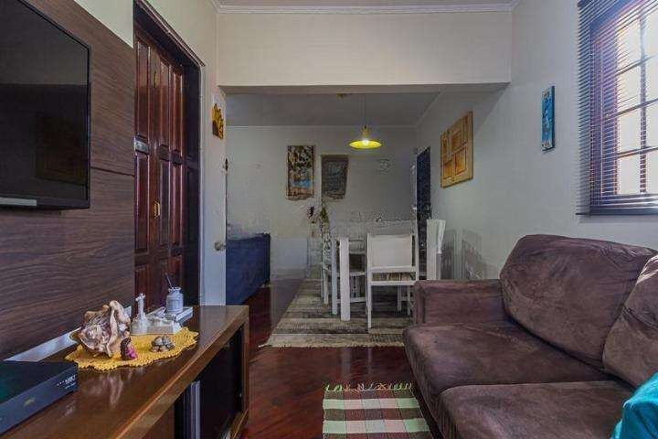 Casa à venda com 3 quartos, 170m² - Foto 2