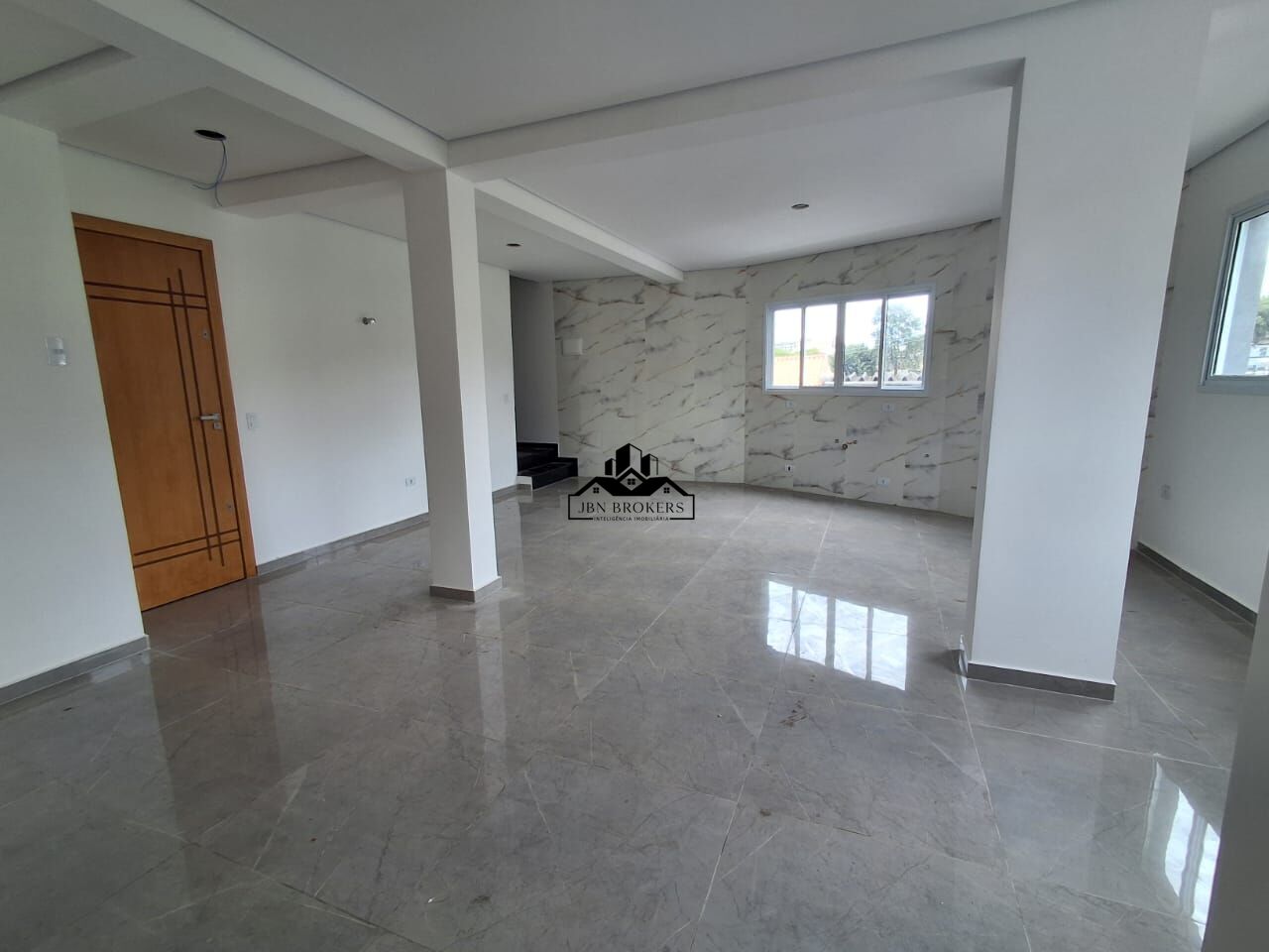 Sobrado à venda com 2 quartos, 144m² - Foto 1