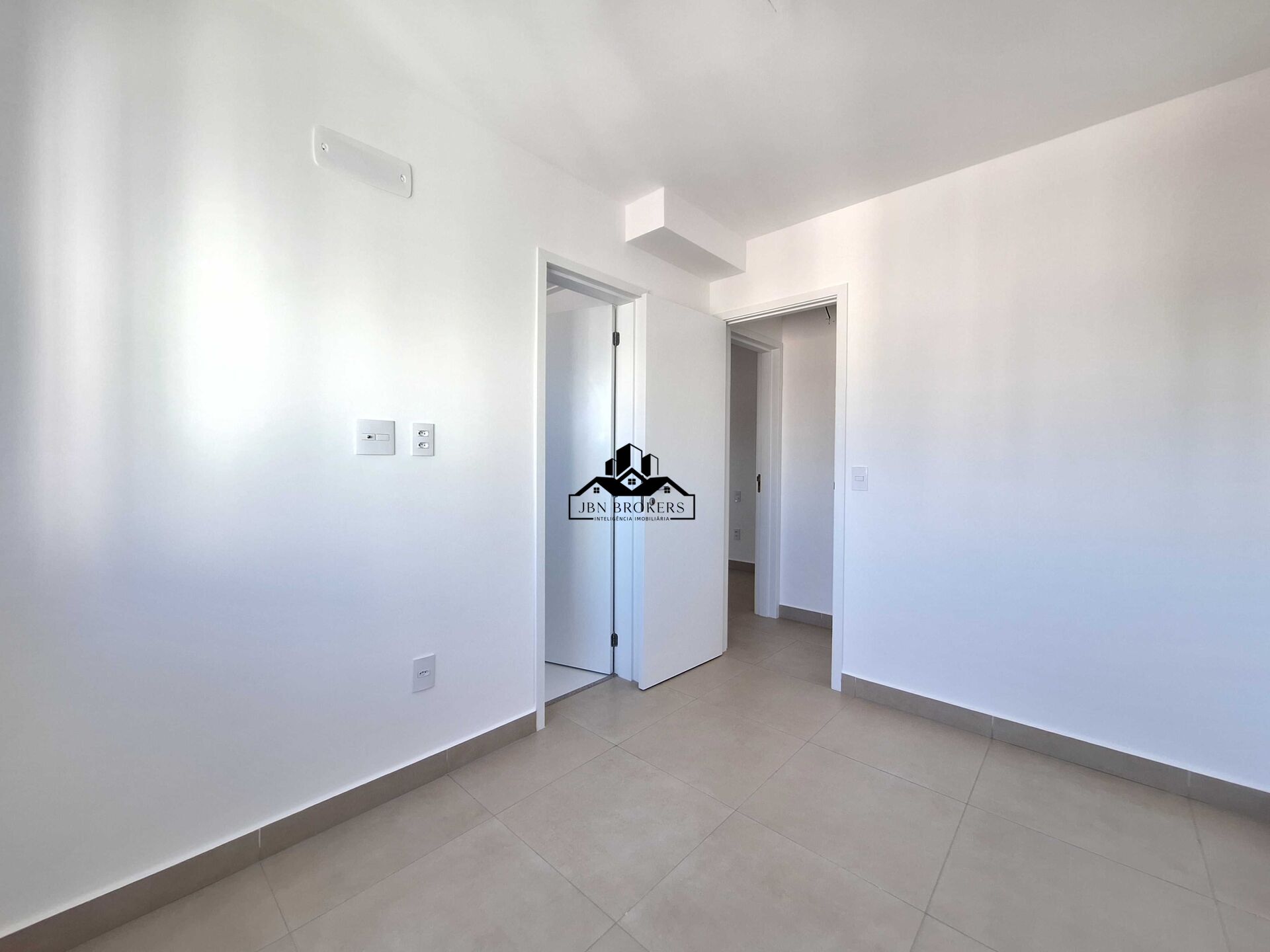 Apartamento à venda com 2 quartos, 80m² - Foto 9