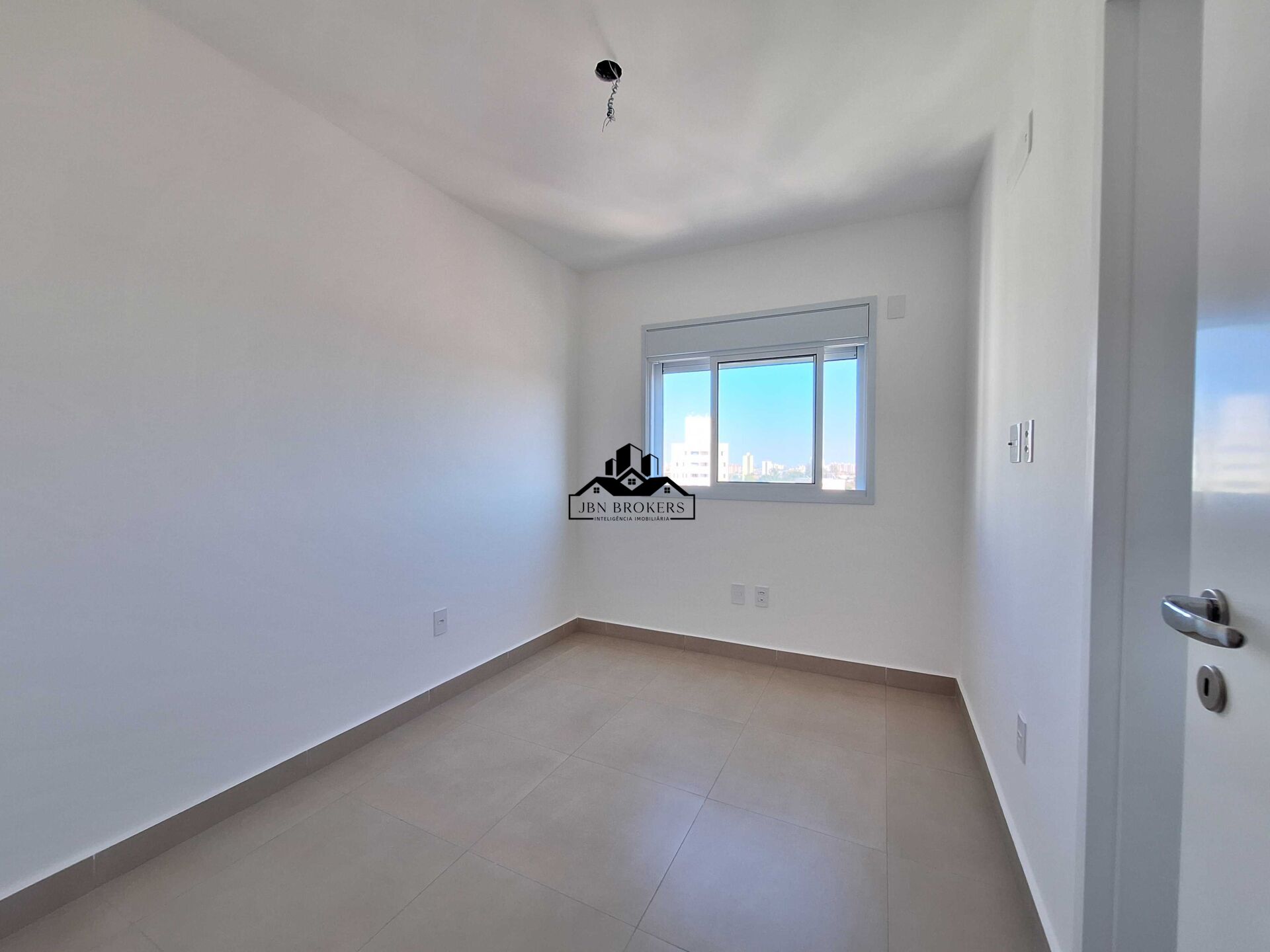 Apartamento à venda com 2 quartos, 80m² - Foto 8