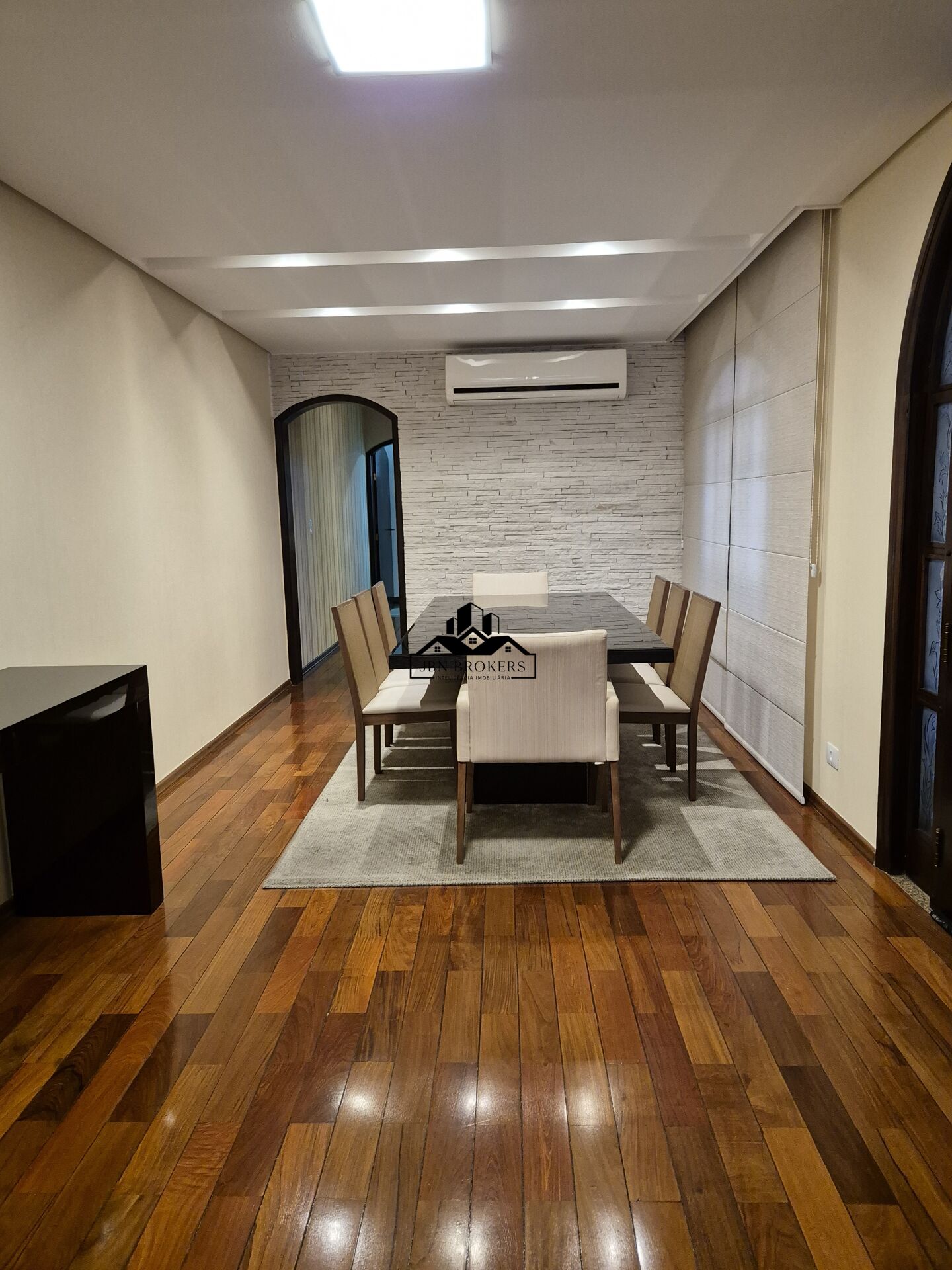 Sobrado à venda com 3 quartos, 300m² - Foto 3