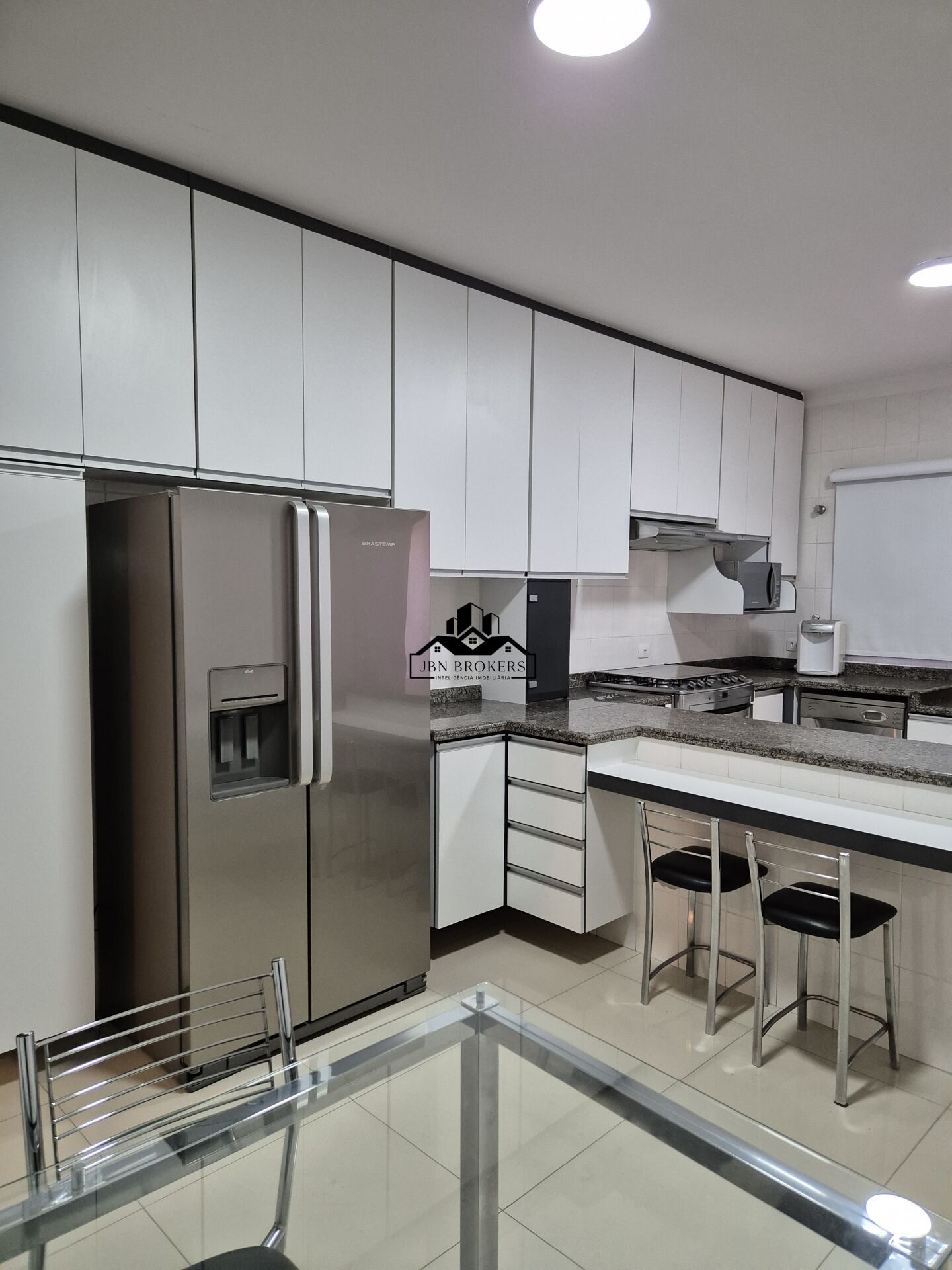 Sobrado à venda com 3 quartos, 300m² - Foto 5