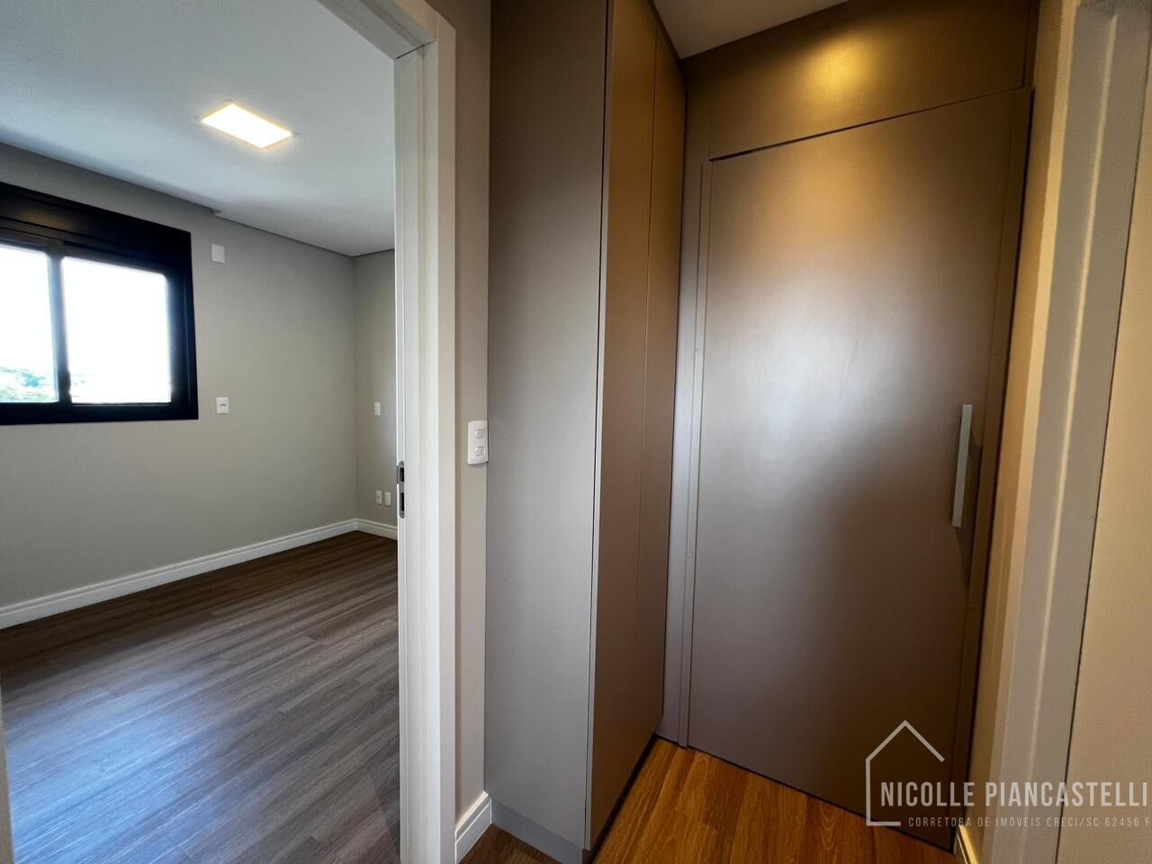 Apartamento à venda com 2 quartos, 77m² - Foto 17