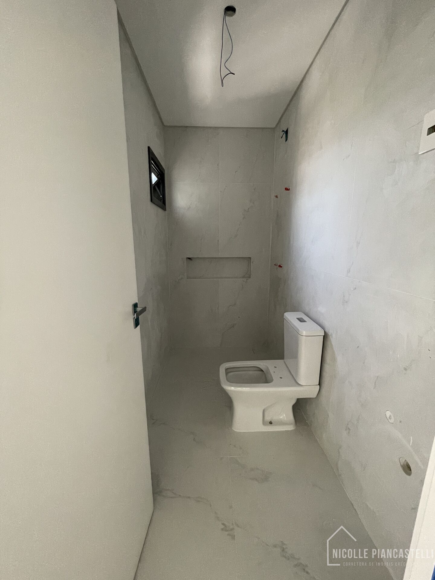 Casa à venda com 3 quartos, 109m² - Foto 8