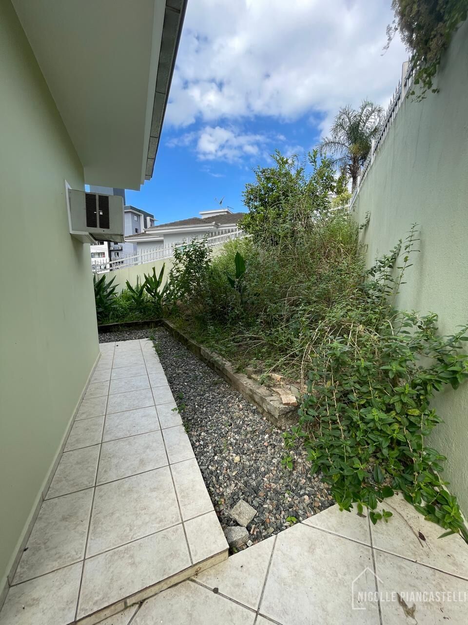 Casa à venda com 3 quartos, 211m² - Foto 17