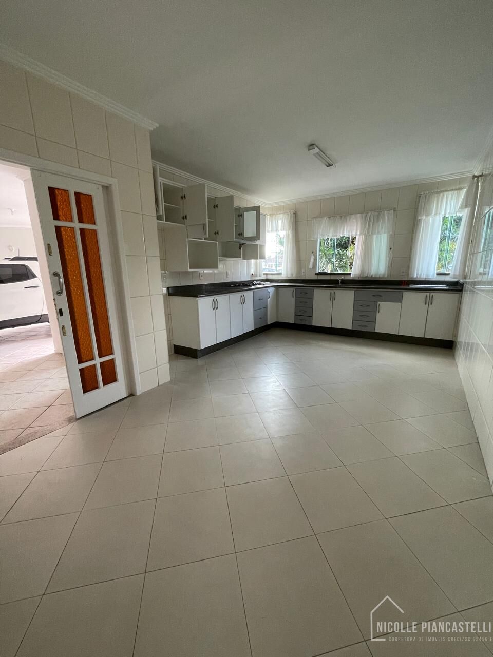 Casa à venda com 3 quartos, 211m² - Foto 7