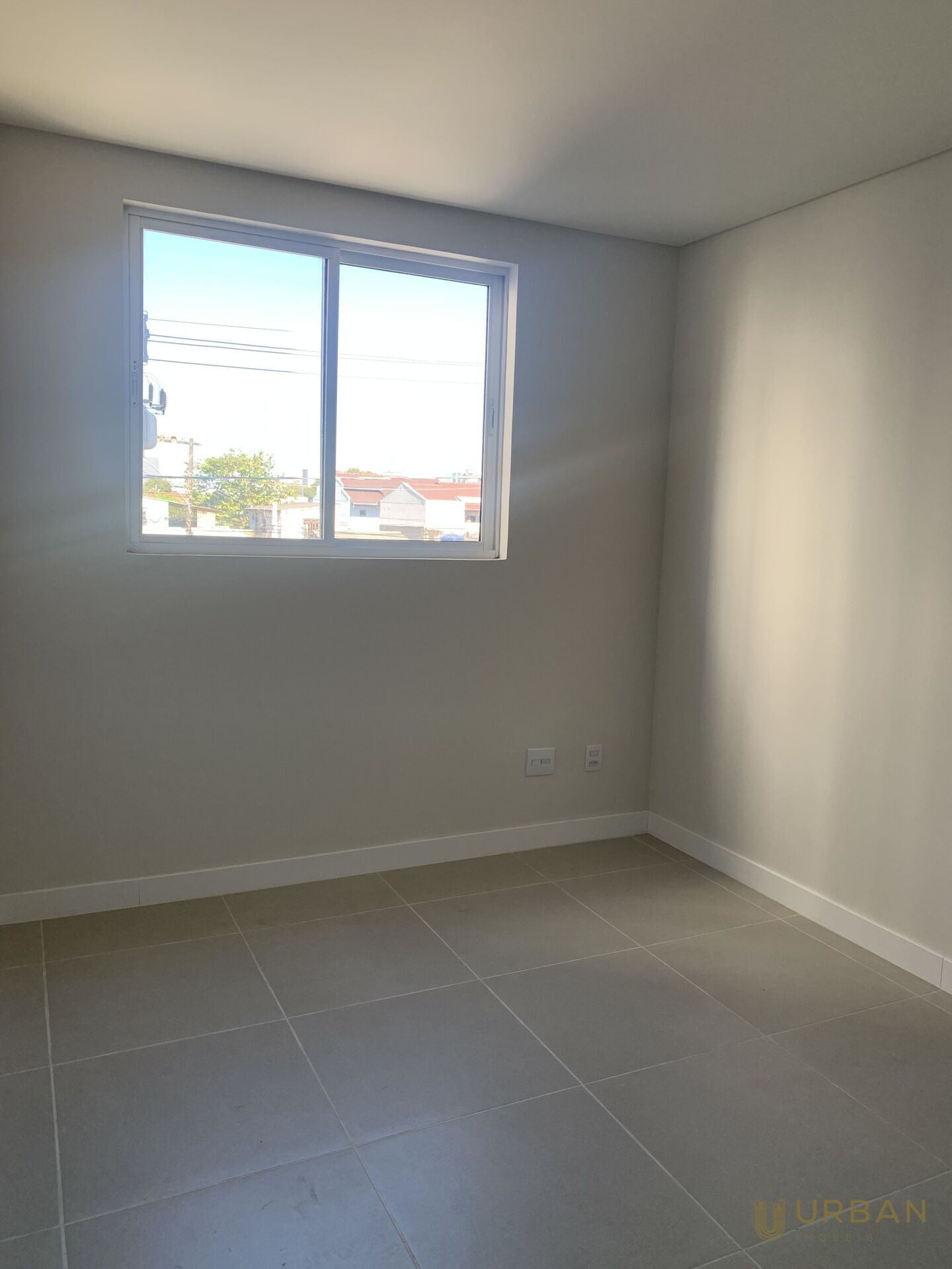 Apartamento à venda com 2 quartos, 68m² - Foto 3