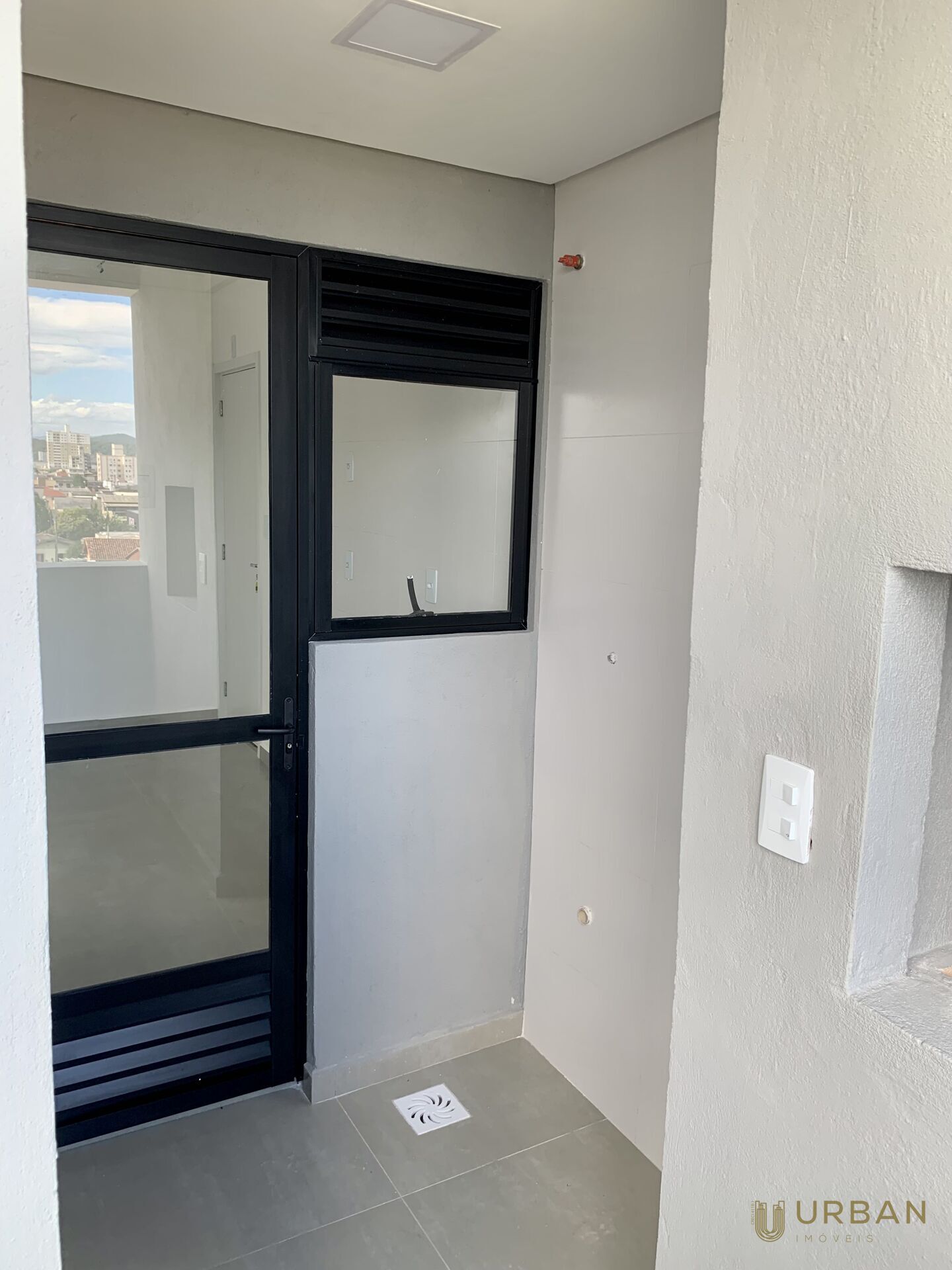 Apartamento à venda com 2 quartos, 52m² - Foto 9