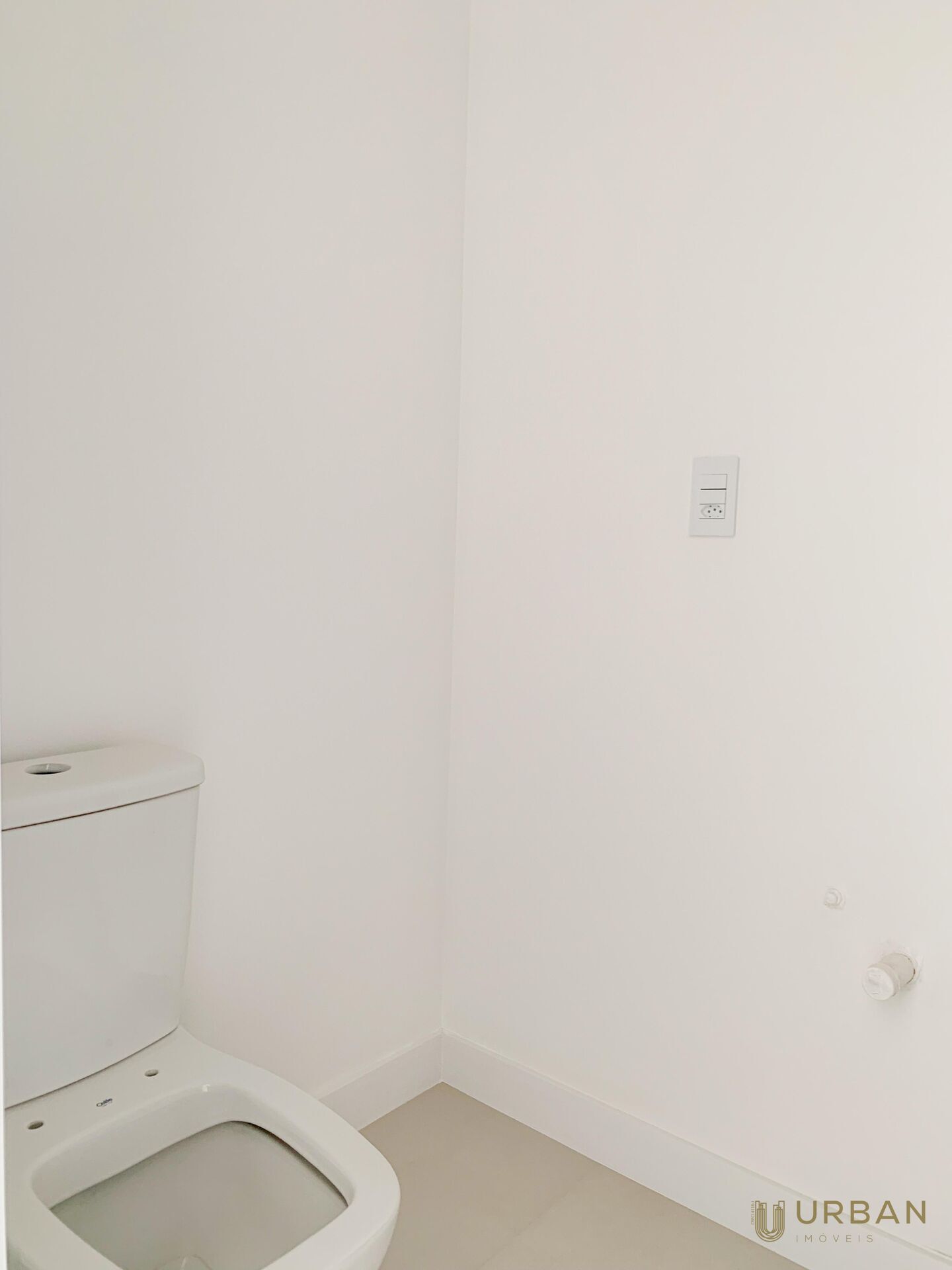 Apartamento à venda com 2 quartos, 62m² - Foto 11