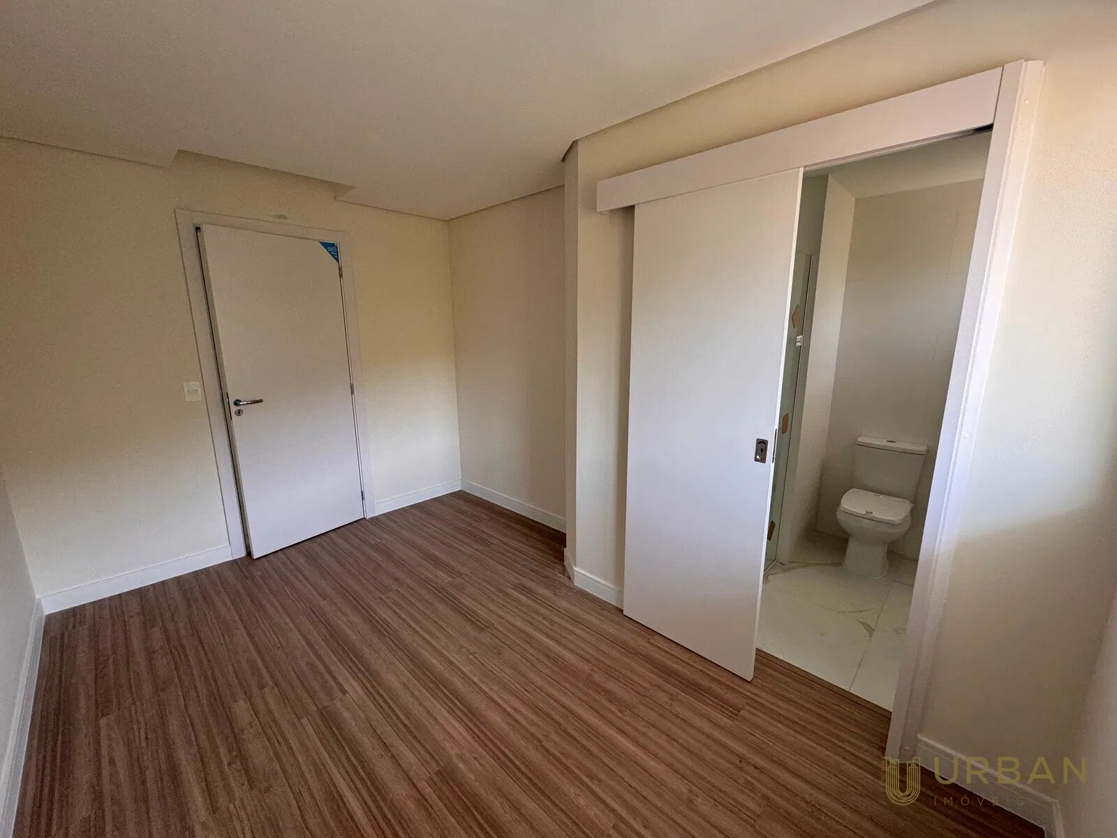 Apartamento à venda com 2 quartos, 72m² - Foto 9