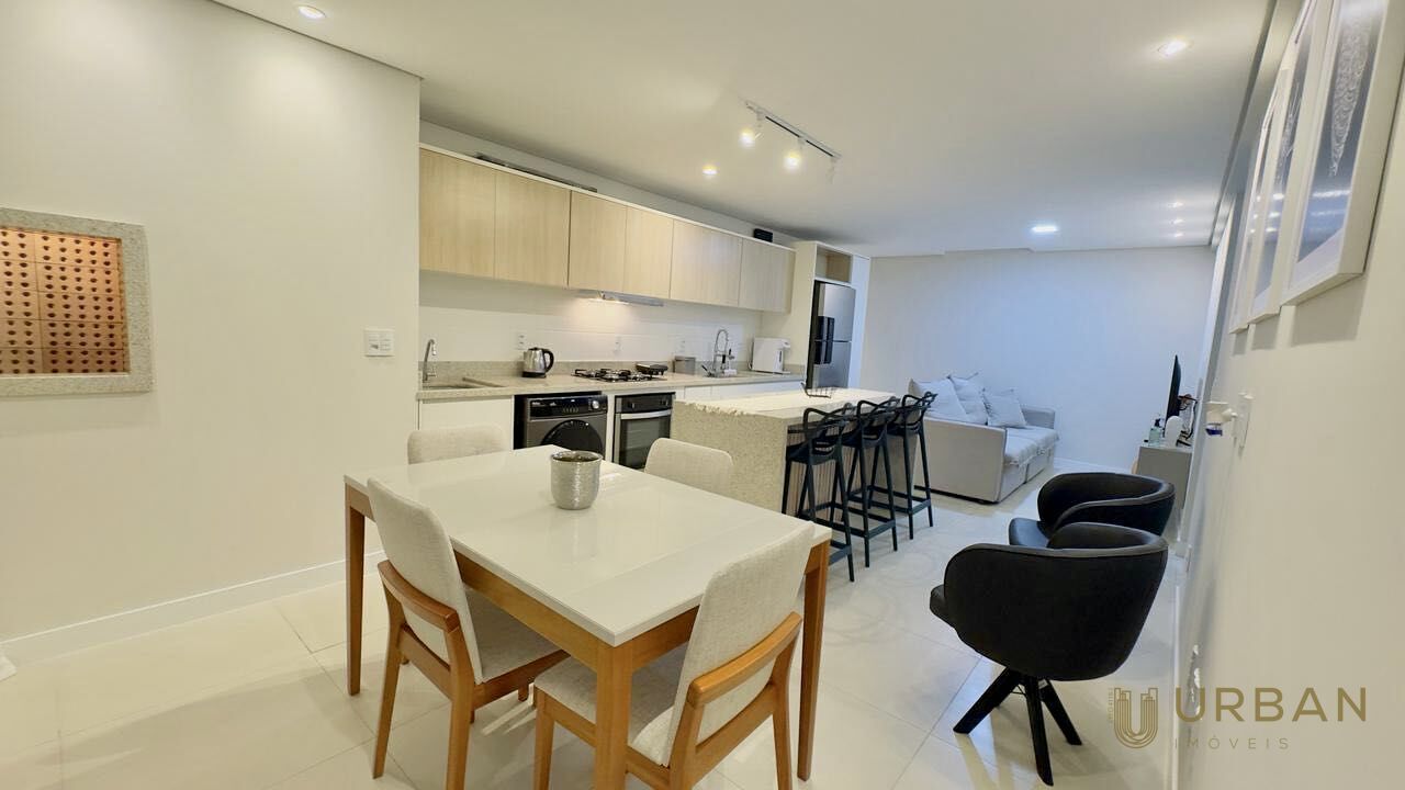 Apartamento à venda com 2 quartos, 61m² - Foto 1