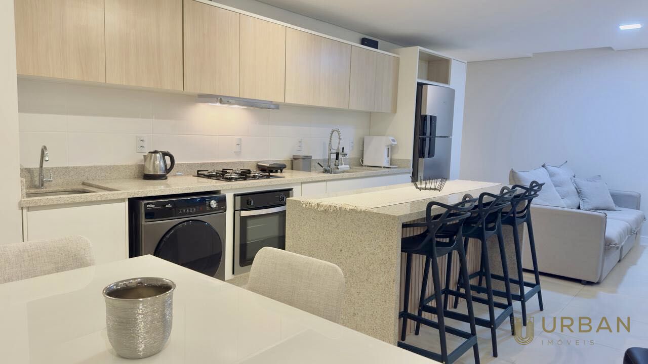 Apartamento à venda com 2 quartos, 61m² - Foto 2