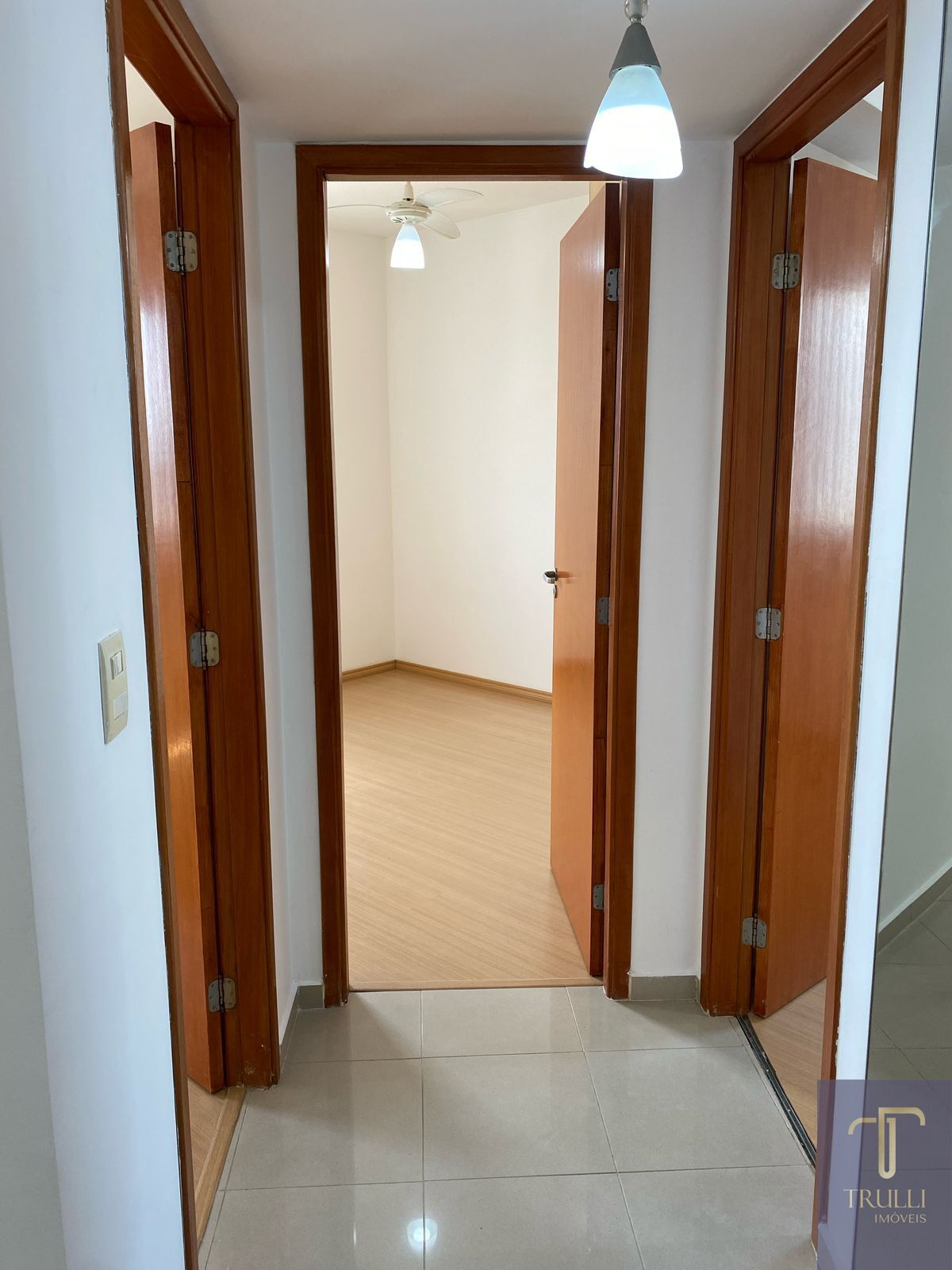Apartamento para alugar com 3 quartos, 77m² - Foto 6