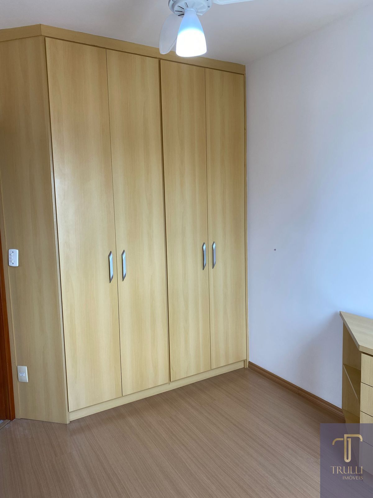 Apartamento para alugar com 3 quartos, 77m² - Foto 8