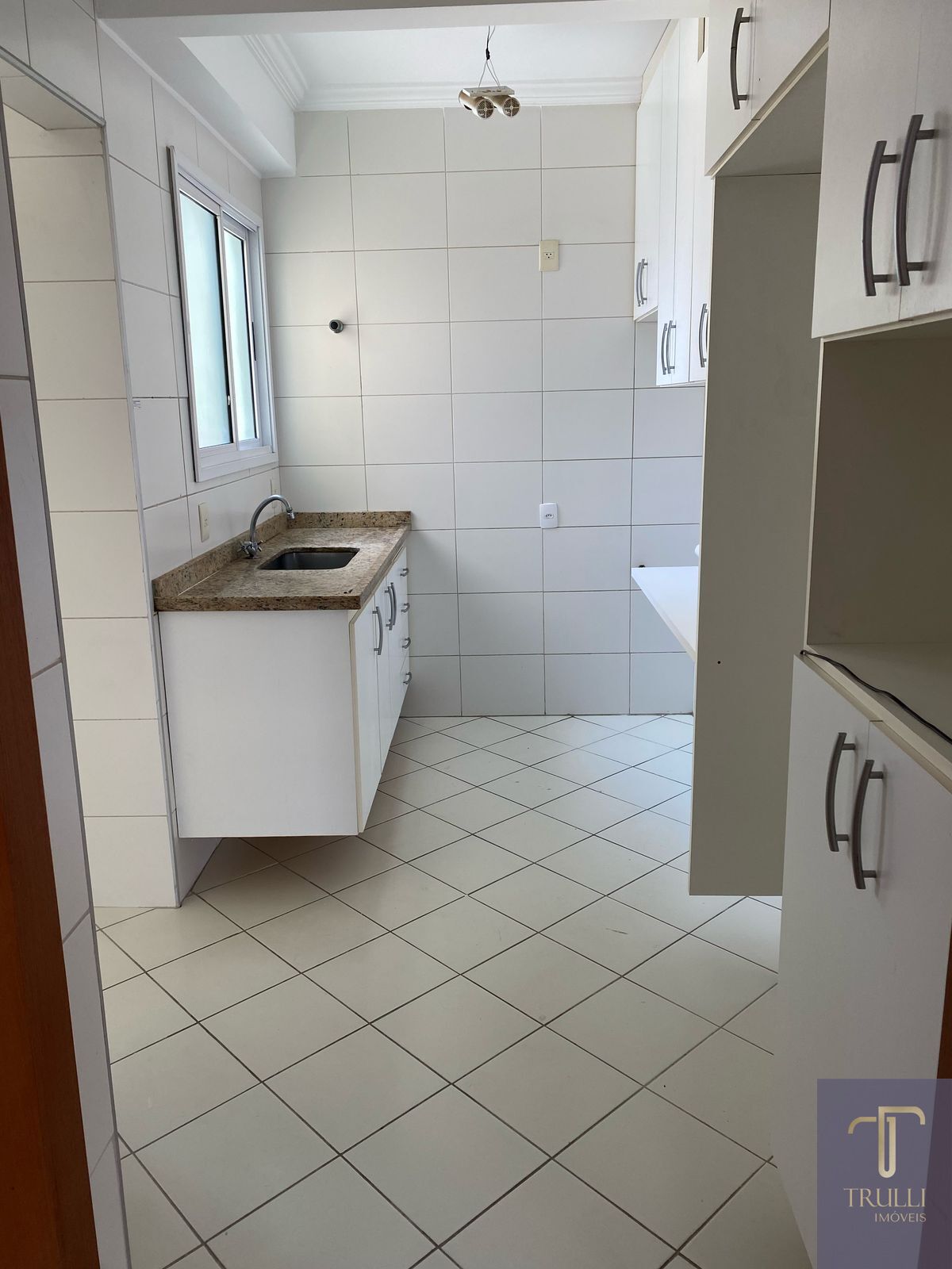 Apartamento para alugar com 3 quartos, 77m² - Foto 15