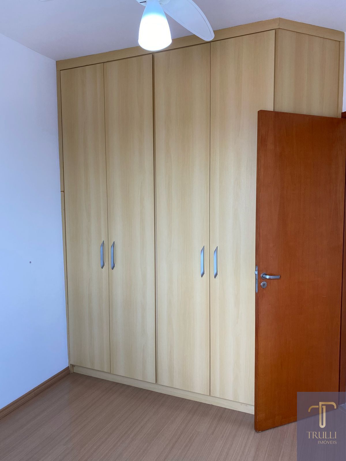 Apartamento para alugar com 3 quartos, 77m² - Foto 9