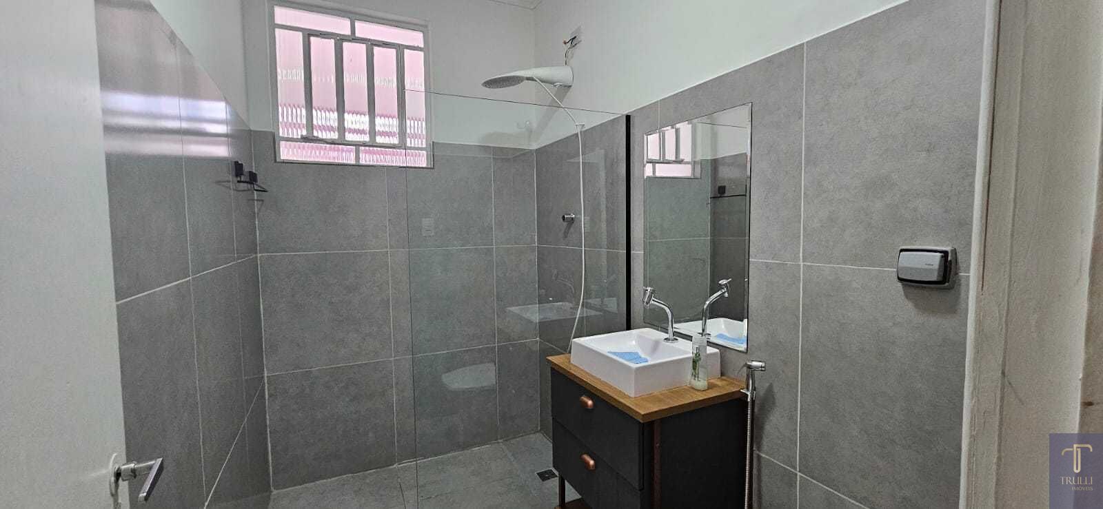 Casa para alugar com 3 quartos, 200m² - Foto 6
