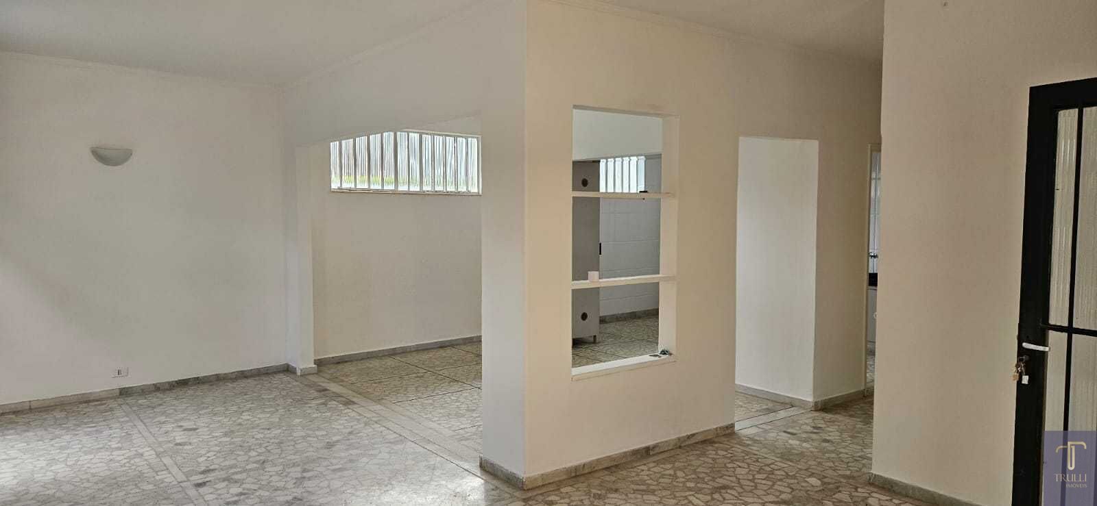 Casa para alugar com 3 quartos, 200m² - Foto 12