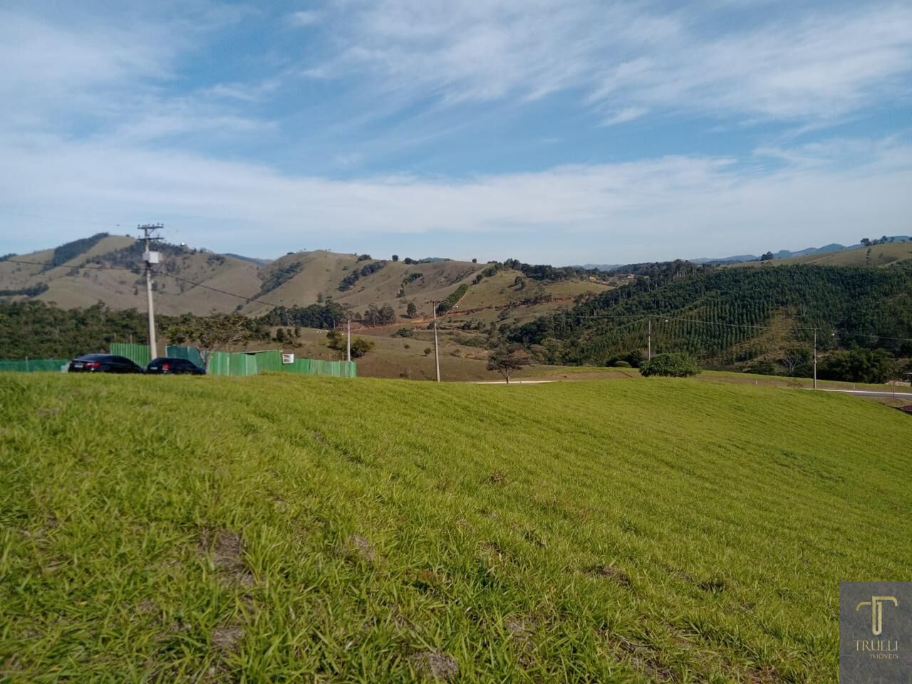 Terreno à venda, 1880m² - Foto 2
