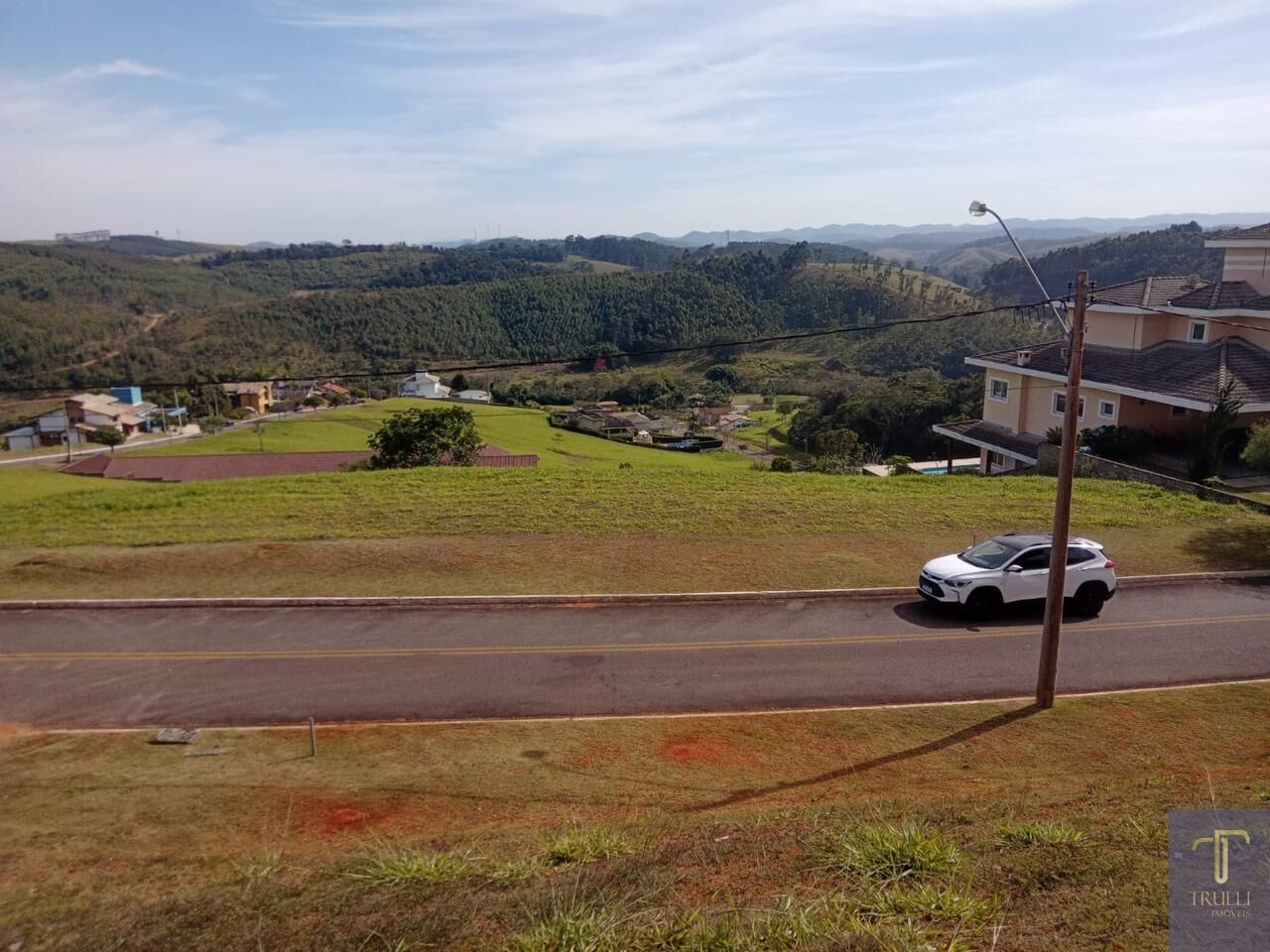 Terreno à venda, 1880m² - Foto 1